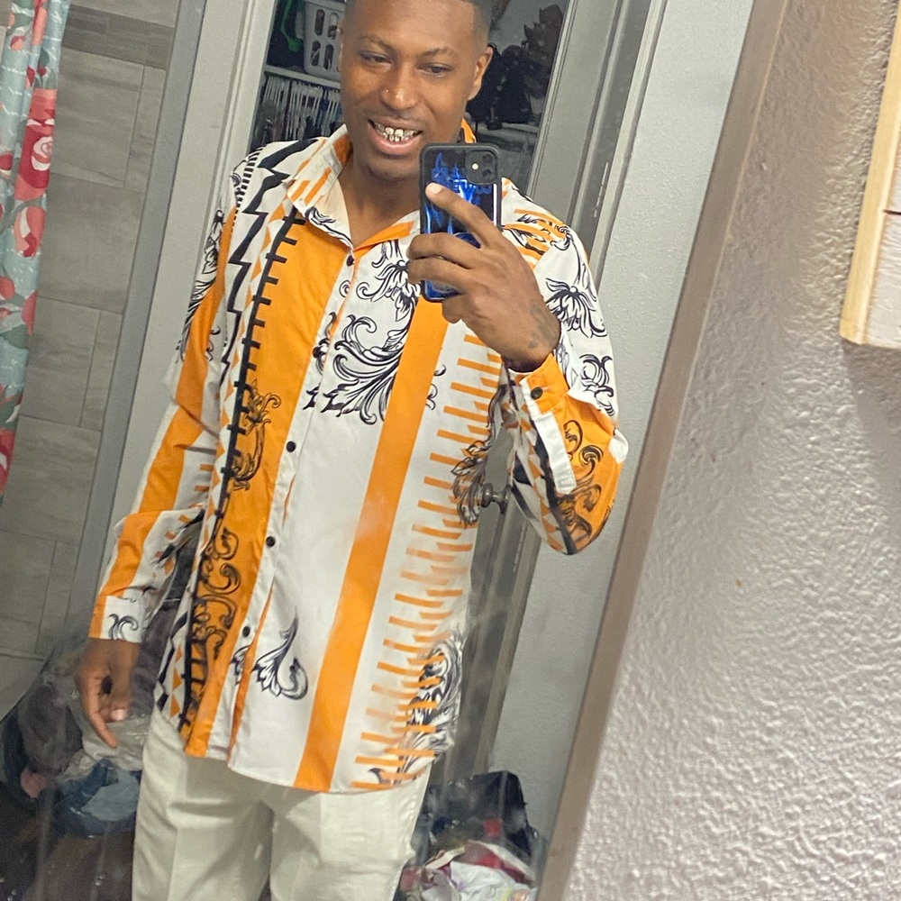 Men’s casual shirt